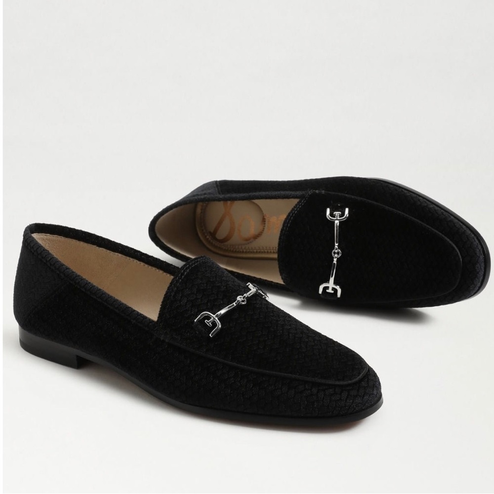 Steve Madden velvet loafer